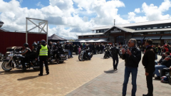 p1060496_19086245945_o